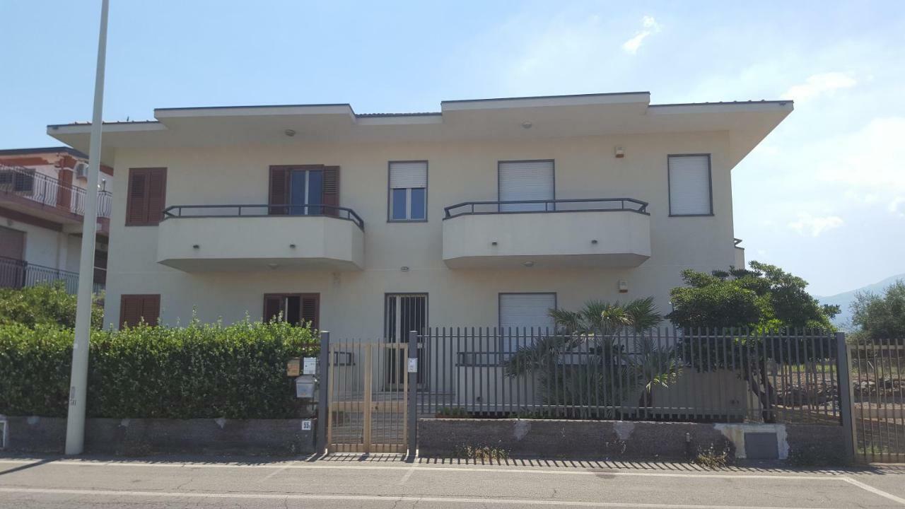 Casa del Levante Riposto Exterior foto